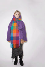 Load image into Gallery viewer, Thermal Fringe Contrast Plaid Scarf
