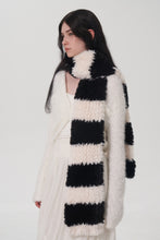 Load image into Gallery viewer, Fuzzy Contrast Striped Scarf
